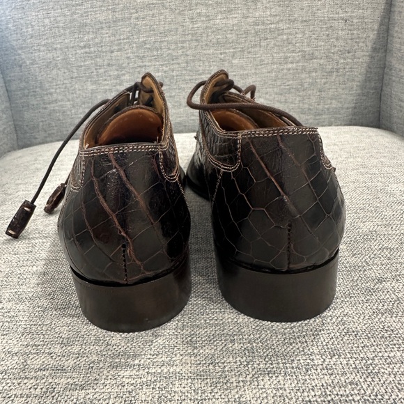 Cole Haan Dark Brown Crocodile Pattern Oxfords - Picture 6 of 7